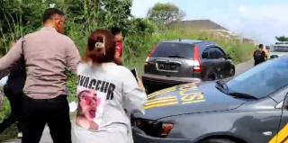 Polisi Bantah Kabar Mobil Patroli Tabrak Wanita Penentang Pabrik Sawit di Pulo Padang