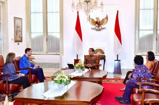 Terima Delegasi Menteri Iklim dan Lingkungan Hidup Norwegia, Jokowi Singgung Diskriminasi Sawit