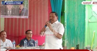 STDB dan Bantuan Mesin Potong Rumput Diserahkan ke Petani Sawit