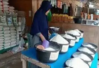 Sekdaprov Riau: Kalau Tidak Dikawal, Beras akan Membahayakan Kenaikan Inflasi