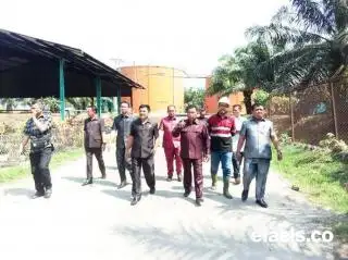 Sidak ke PT Agra Sawitindo, Waka DPRD Bengkulu Tengah Terkejut Ada Pekerja Pabrik Sawit Tak Pakai Baju, Perusahaan Ngeles!