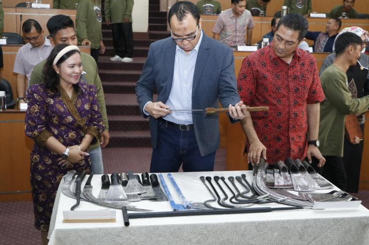 PTPN IV PalmCo Perluas Pemberdayaan Pandai Besi, Kini Sasar Pengrajin di Sumut