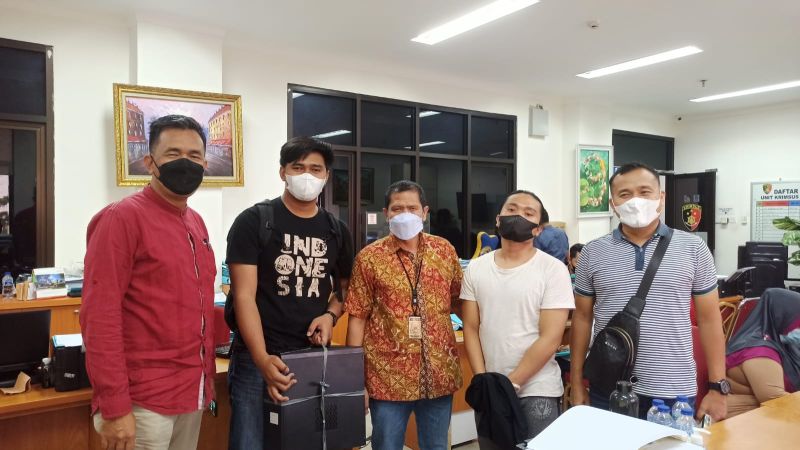 Admin Pinjol Edit Foto Korban Lagi Berhubungan Badan, Diciduk Polisi!