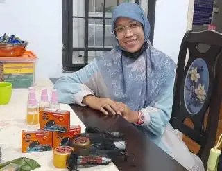 Di Tangan Perempuan ini, Limbah Sawit Jadi Bahan Baku Kosmetik