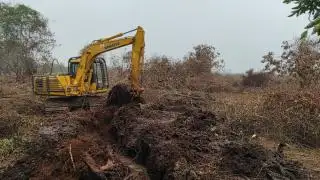 Cegah Karhutla Meluas, Pemprov Riau Kerahkan 7 Alat Berat Bangun Sekat Kanal di Dumai