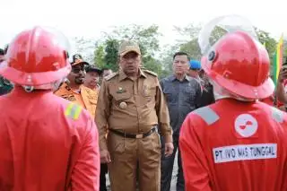 Alfedri Ingatkan Perusahaan di Siak, Jika Lahan Terbakar, Izin Dicabut!