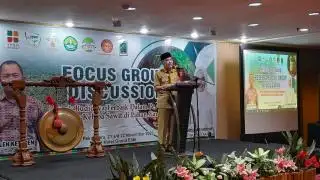 Kepala Dinas Perkebunan Riau Zulfadli Diganti