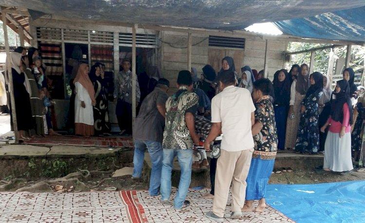 Lagi Persiapan Kenduri 40 Hari, Ibu dan Bayinya Tewas Tertimpa Pohon Sawit