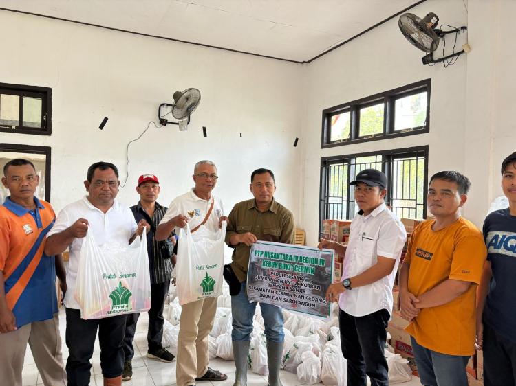 PTPN IV Regional 4 Bantu Korban Banjir di 3 Kecamatan di Sarolangun