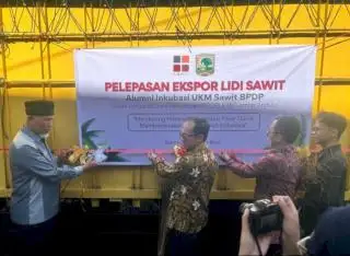 Puluhan Ton Produk dari Limbah Sawit Diekspor dari Sumbar ke India dan Nepal