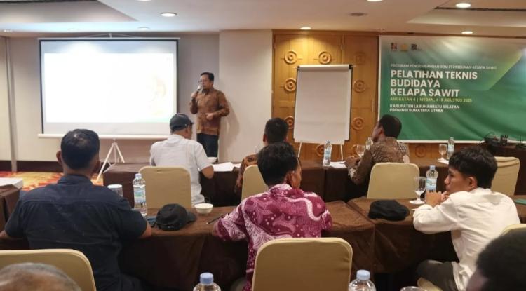 Petani Sawit Labusel Dilatih Tingkatkan Keahlian Budidaya dan Pemetaan