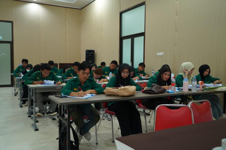 INSTIPER Yogyakarta Gelar Uji Kompetensi Bagi Penerima Beasiswa Sawit, Alumni Siap Jadi Asisten Kebun!
