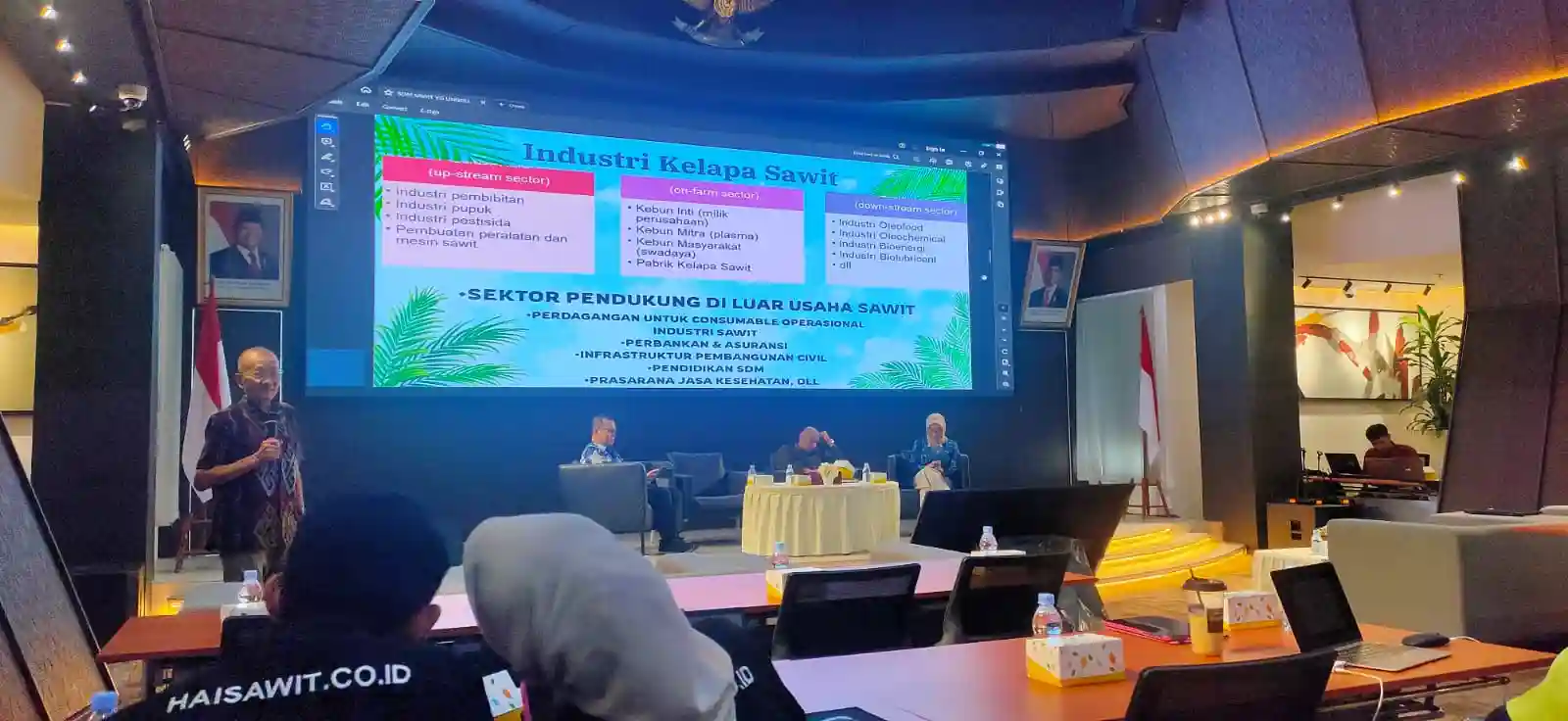 Bukan Kuliah Biasa, Ini Rahasia Politeknik CWE Bentuk Mental Baja Penerima Beasiswa Sawit