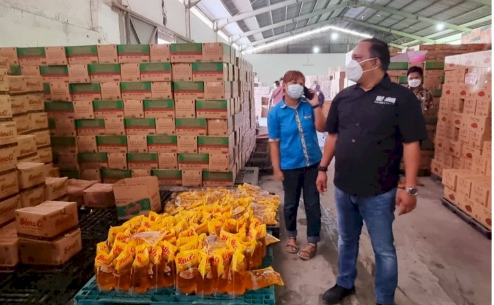 Minyak Goreng Langka, Pedagang pun Angkat Tangan